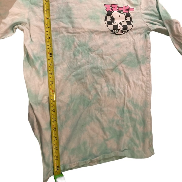 Tie-dyed Snoopy shirt with Japanese lettering - Picture 5 of 6
